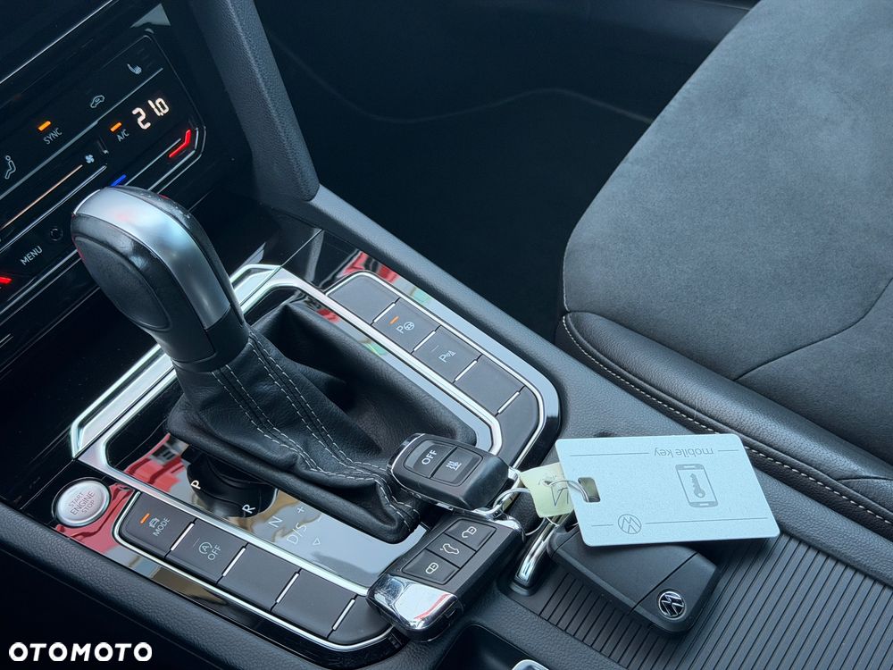 Volkswagen Arteon 2.0 TDI SCR 4Motion DSG R-Line - 34