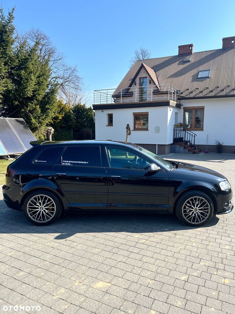 Audi A3 Sportback - 4