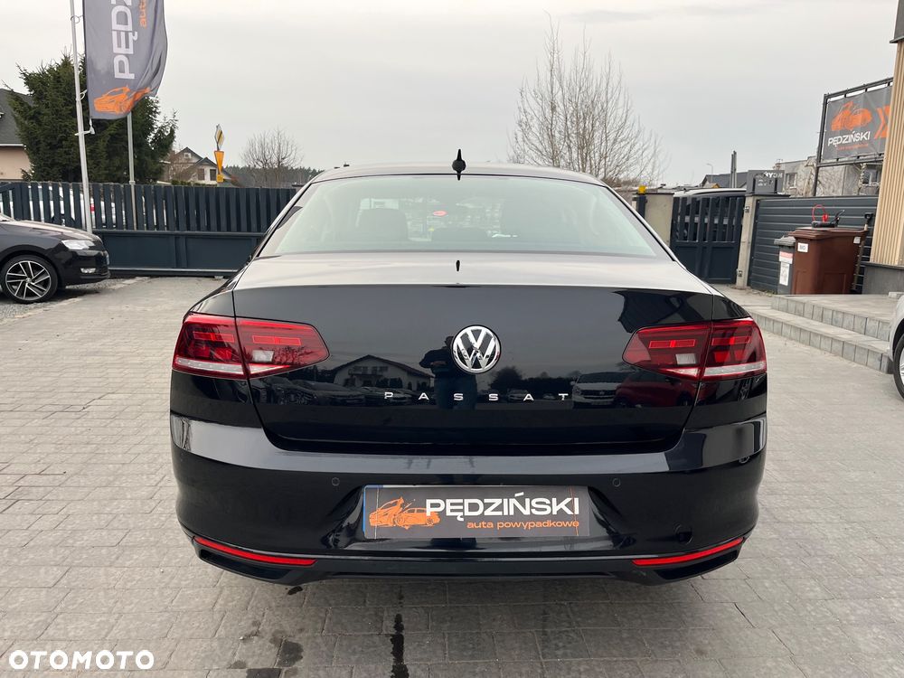 Volkswagen Passat - 5