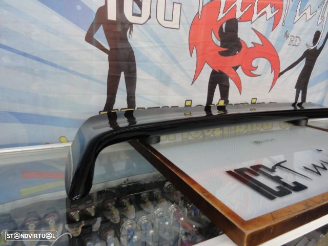 Aileron / lip / spoiler traseiro em plástico ABS para Honda Civic 96-00 2 / 4 portas em preto piano brilhante - 2