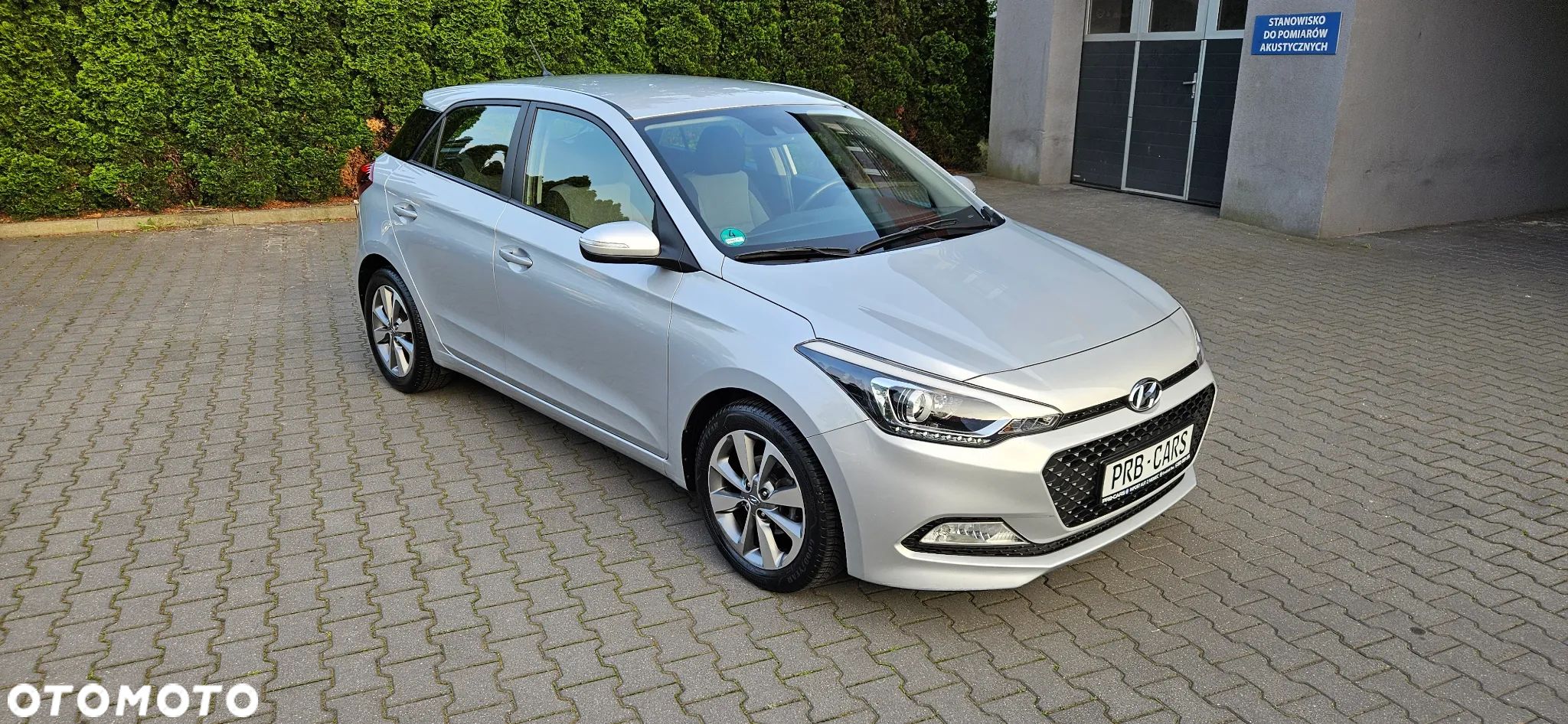 Hyundai i20 1.2 YES Silver - 1