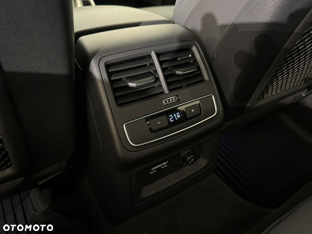 Audi A4 Limousine - 29