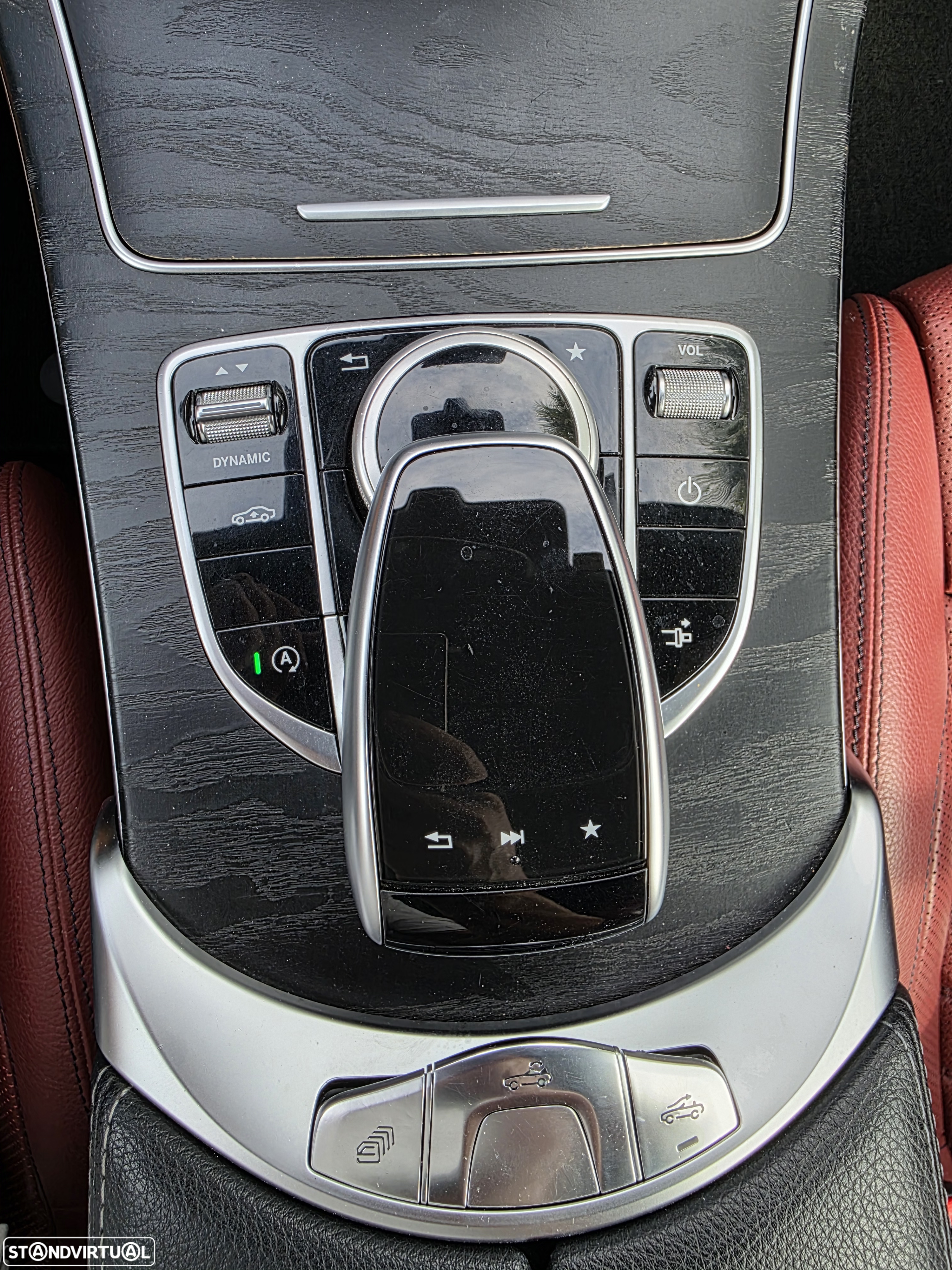 Mercedes-Benz C 220 d Coupe 9G-TRONIC AMG Line - 24