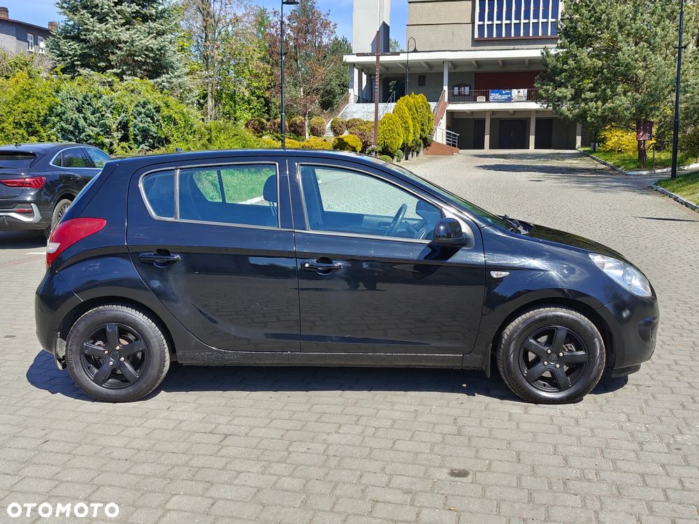 Hyundai i20 - 10