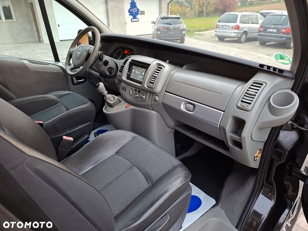 Renault Trafic - 17