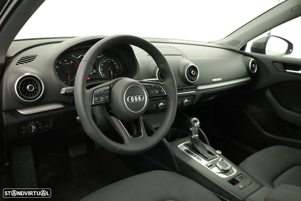 Audi A3 Sportback 30 TFSI S tronic - 7
