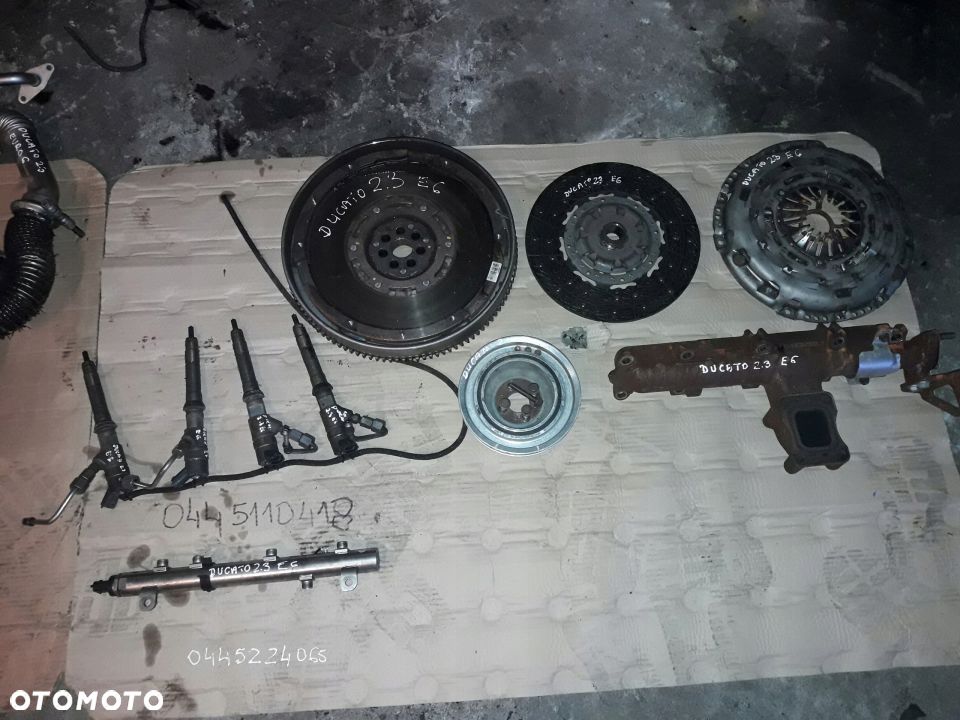 Wtrysk wtryskiwacz Fiat Iveco 2,3 0445110418 - 1