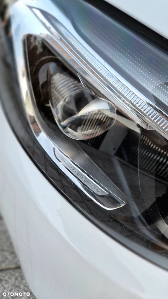 Mercedes-Benz GLC - 21