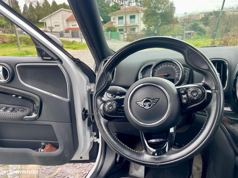 MINI Countryman Cooper SE ALL4 Auto - 11