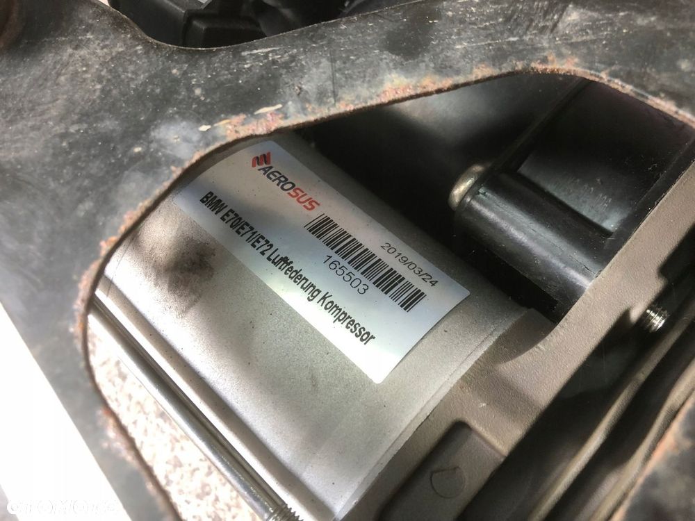 BMW E70 X5 pompa kompresor agregat zawieszenia tyl nivo X6 - 7