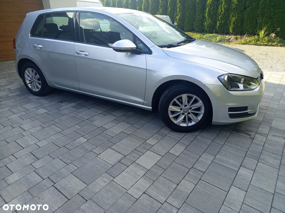 Volkswagen Golf - 8