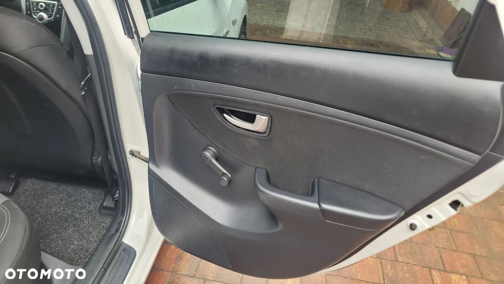 Hyundai i30 i30cw 1.6 CRDi Intro Edition - 20