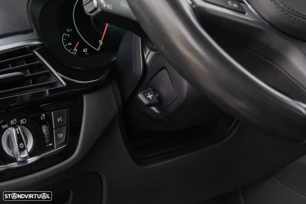 BMW 530 e Pack Desportivo M - 20