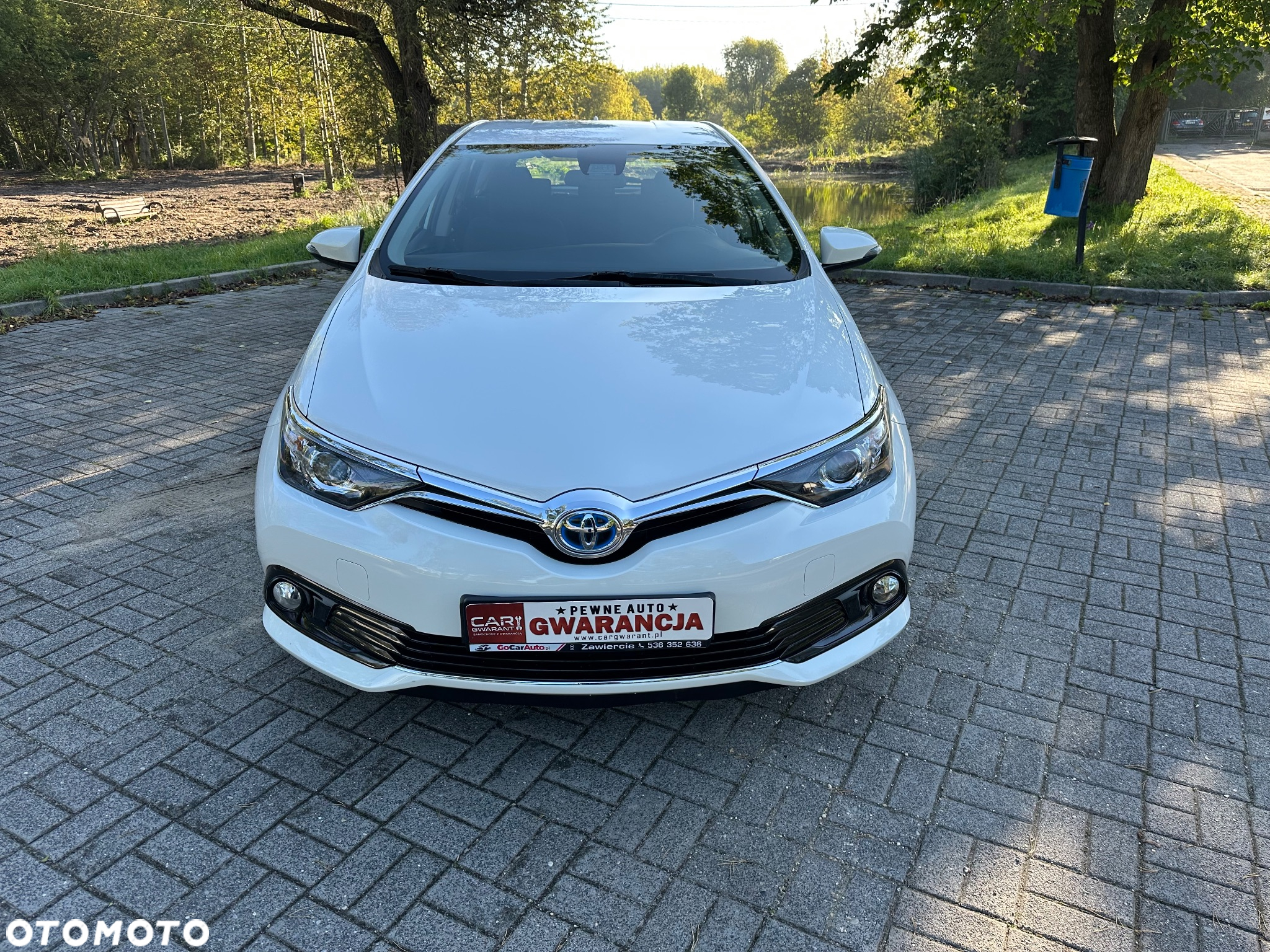 Toyota Auris 1.8 VVT-i Hybrid Automatik Comfort - 2