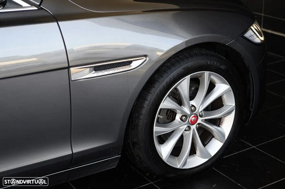 Jaguar XF 2.0 D R-Sport Aut. - 13