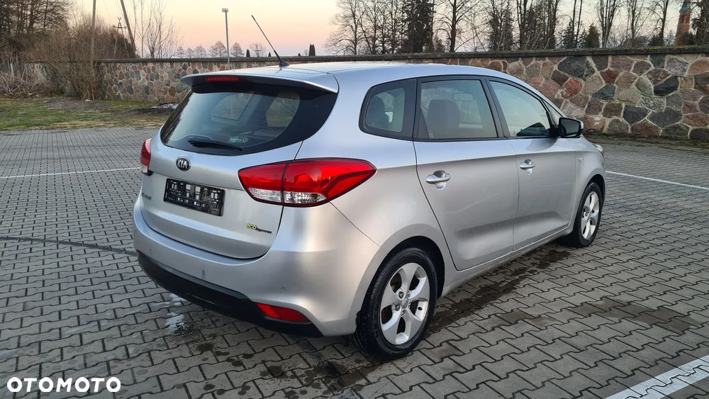 Kia Carens 1.7 CRDi L 7os - 3