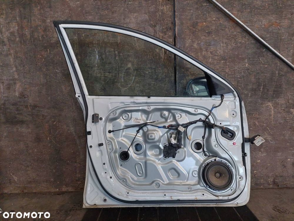DRZWI KOMPLETNE LEWY PRZÓD KIA CEED I LIFT WD - CASSA WHITE - 2