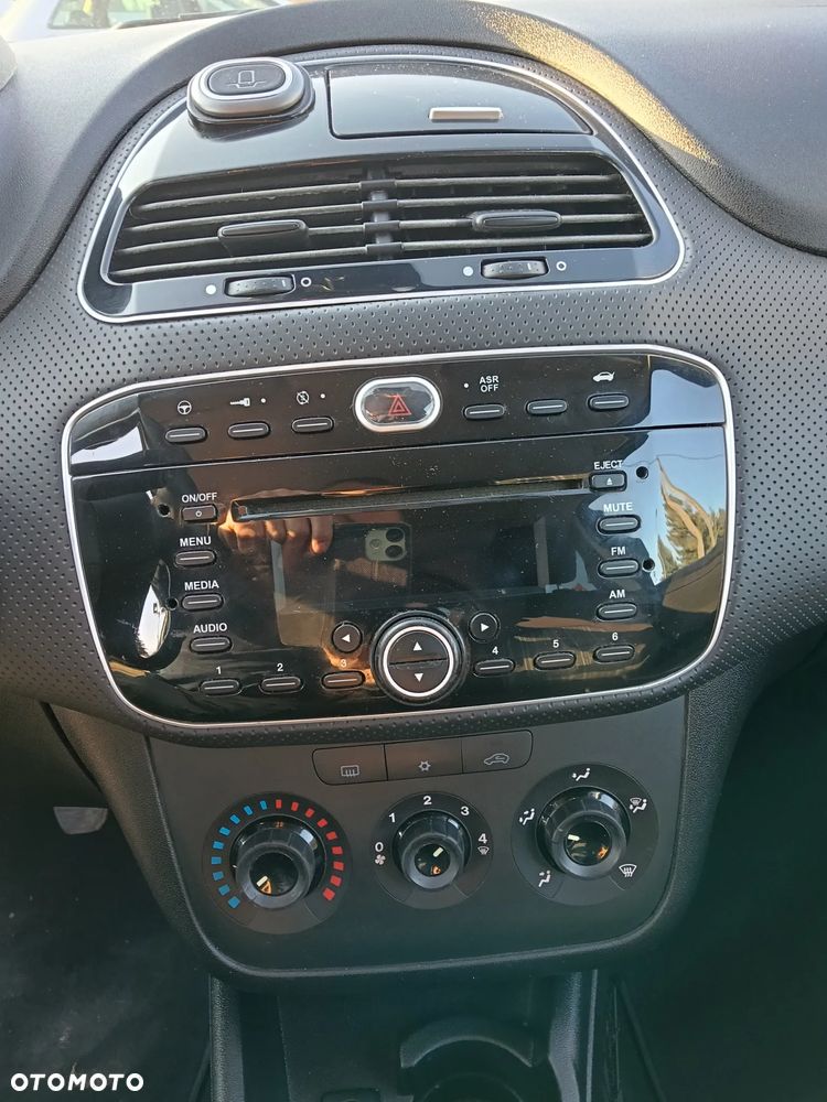 Fiat Punto 1.4 Estiva S&S - 14