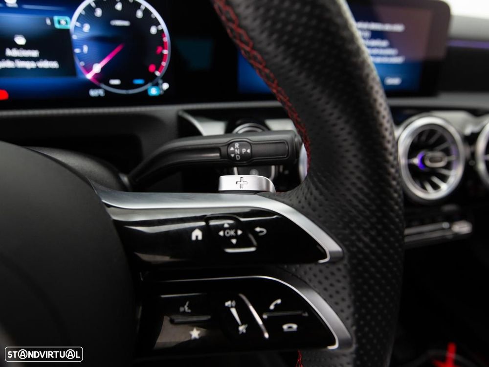 Mercedes-Benz A 200 7G-DCT AMG Line Advanced Plus - 19