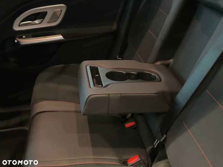 Mercedes-Benz GLB 220 mHEV 4-Matic 8G-eDCT - 13