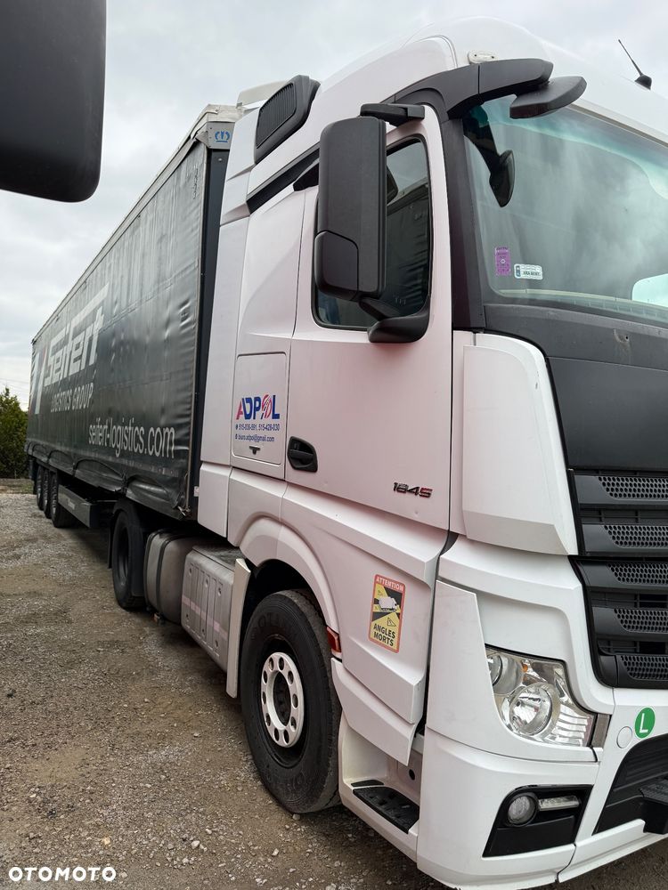 Mercedes-Benz Mp4 - 3