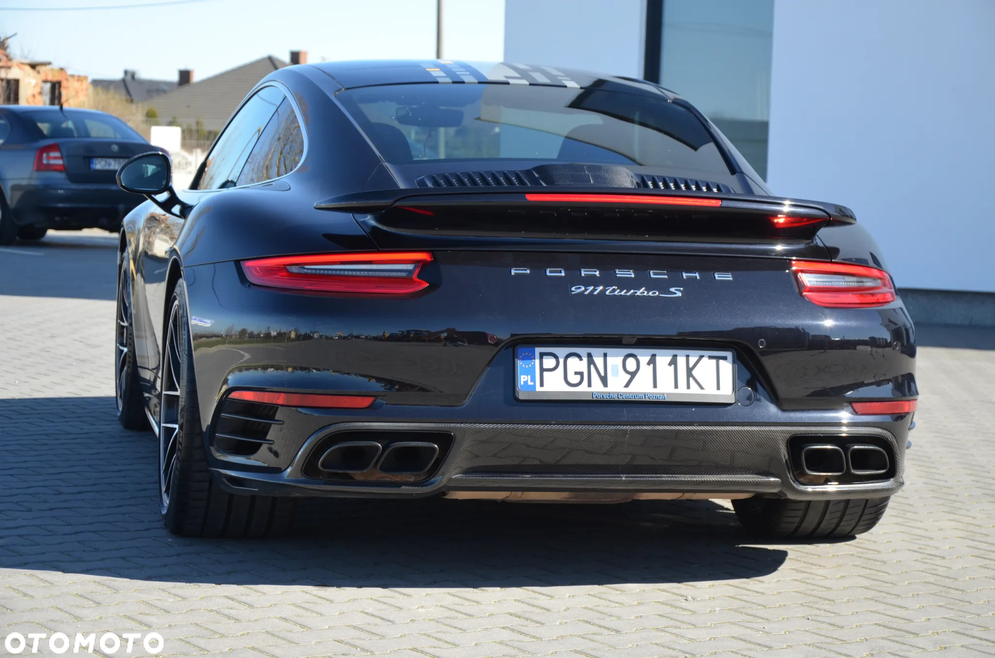 Porsche 911 Turbo S - 12