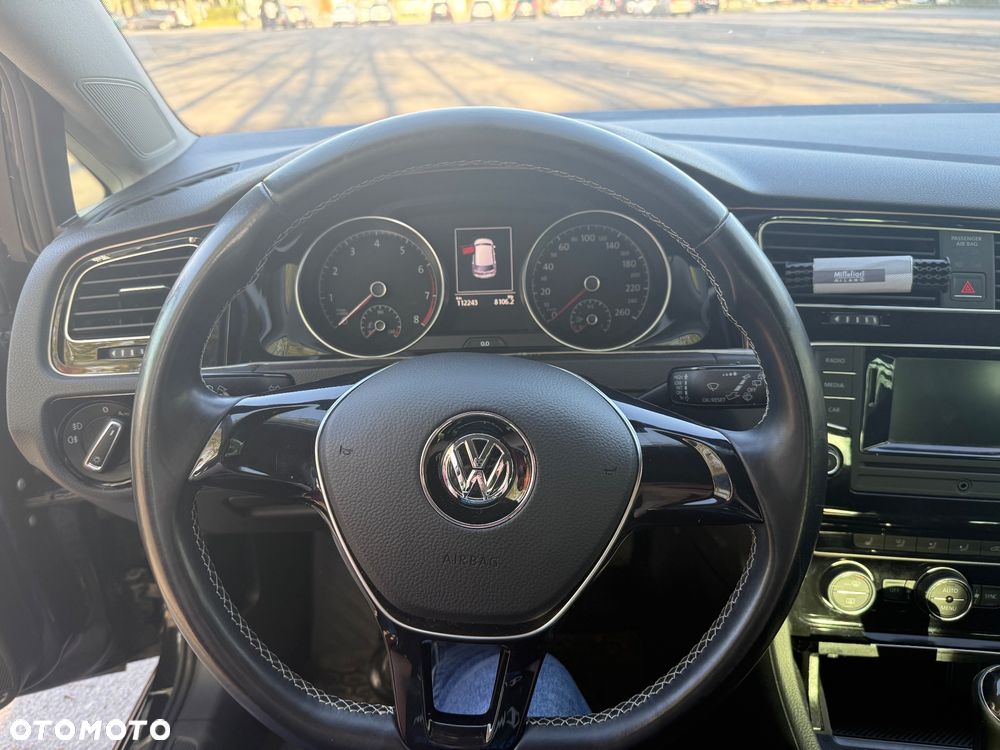 Volkswagen Golf 1.2 TSI BMT Comfortline - 10