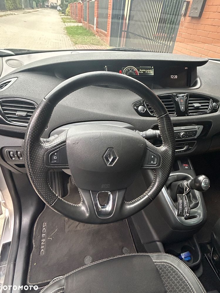 Renault Scenic ENERGY TCe 130 BOSE EDITION - 13