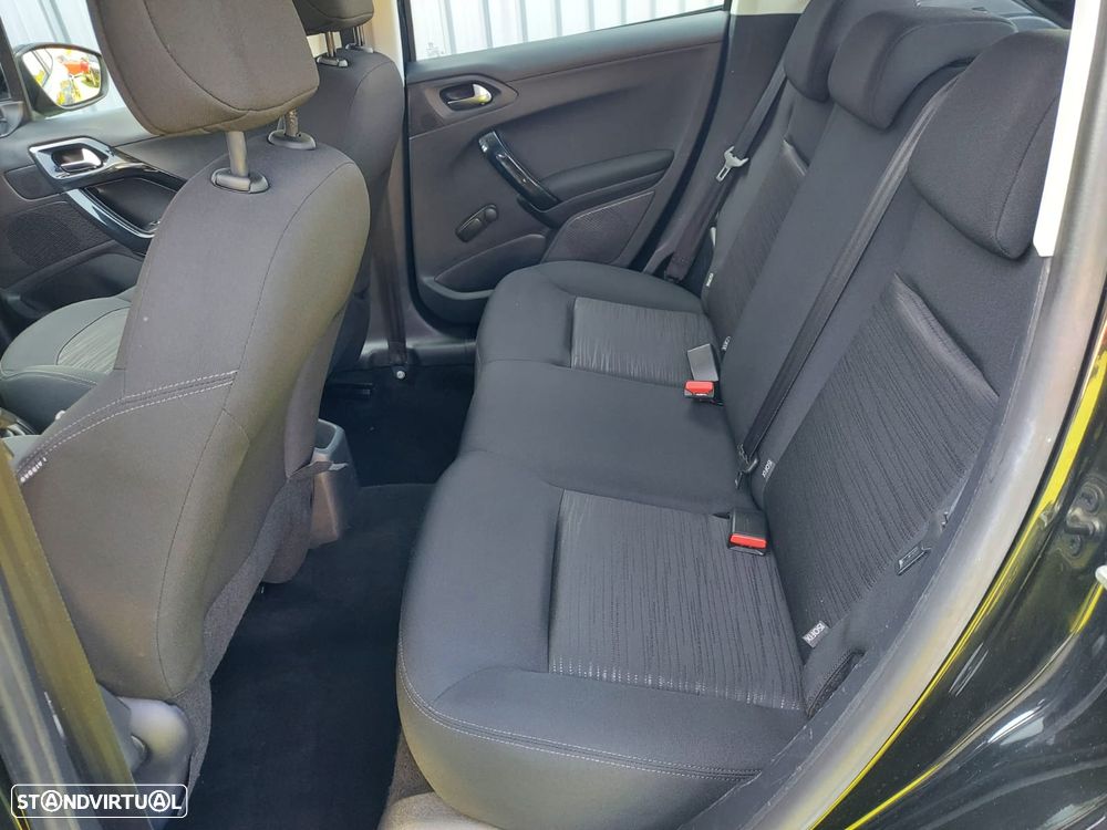 Peugeot 208 82 VTI Active - 7