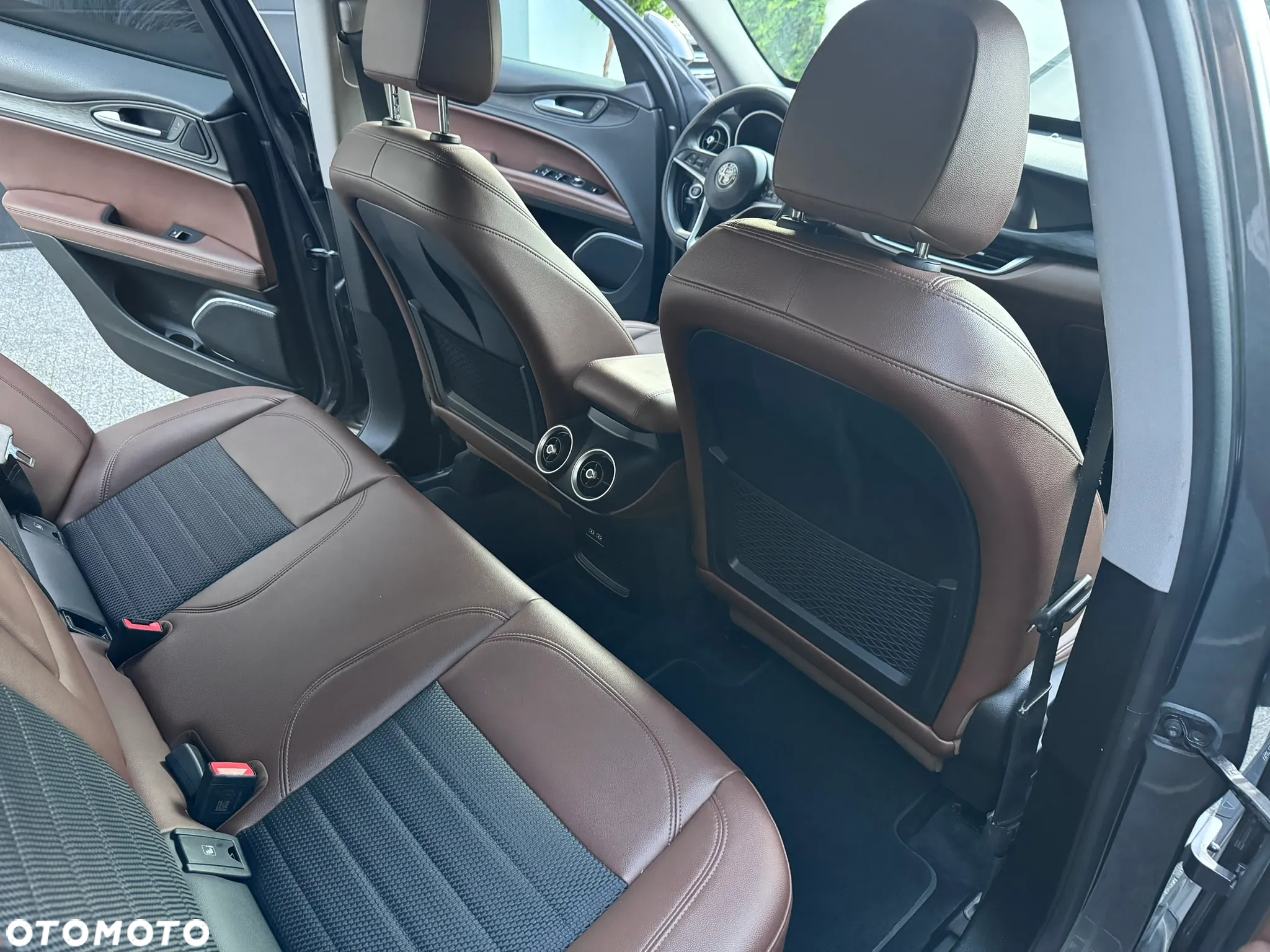 Alfa Romeo Stelvio - 19