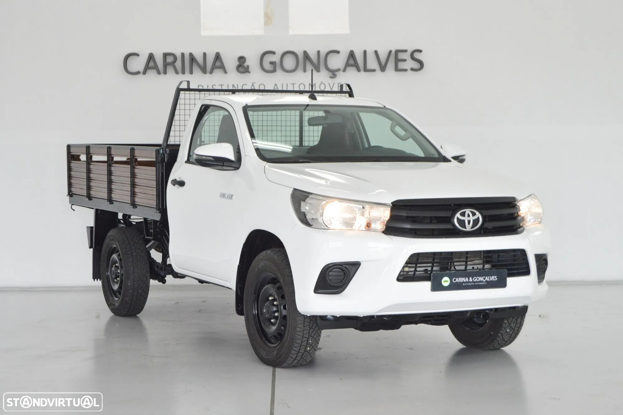 Toyota Hilux 2.4 D-4D 4X2 Cabine Simples 2L - 3