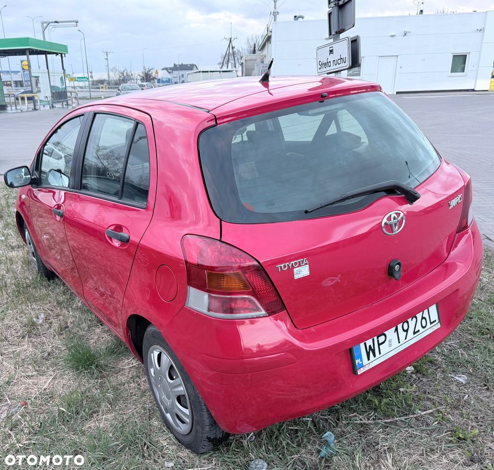 Toyota Yaris 1.0 Luna - 5
