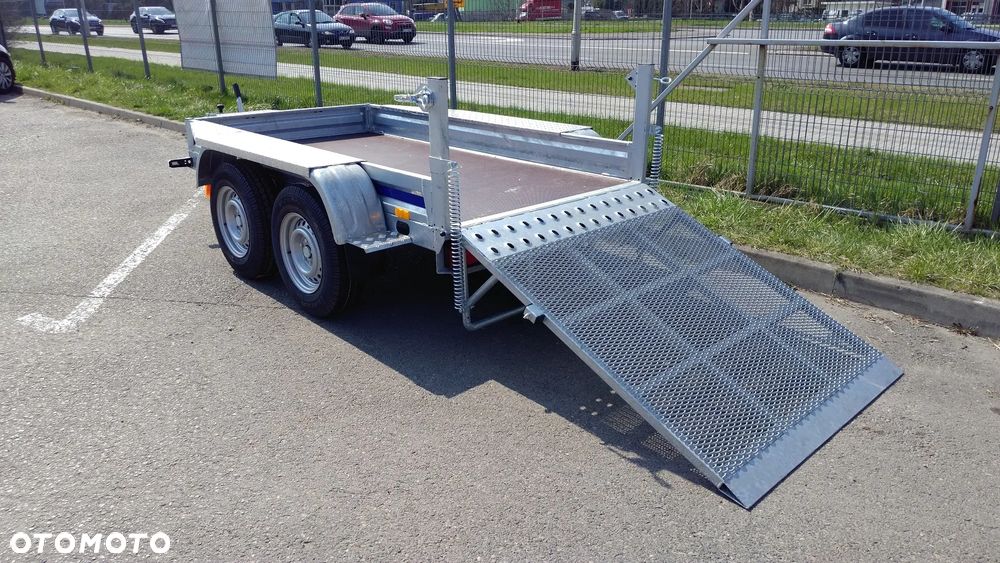 Wiola B2730 pod minikoparkę - 3
