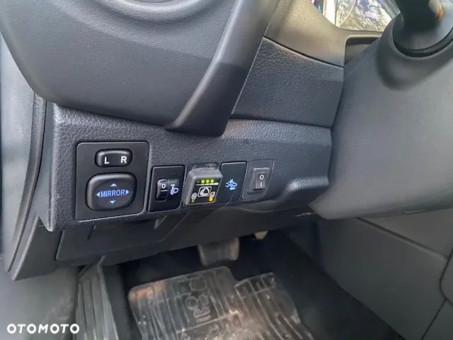 Toyota Corolla 1.6 Comfort MS - 12