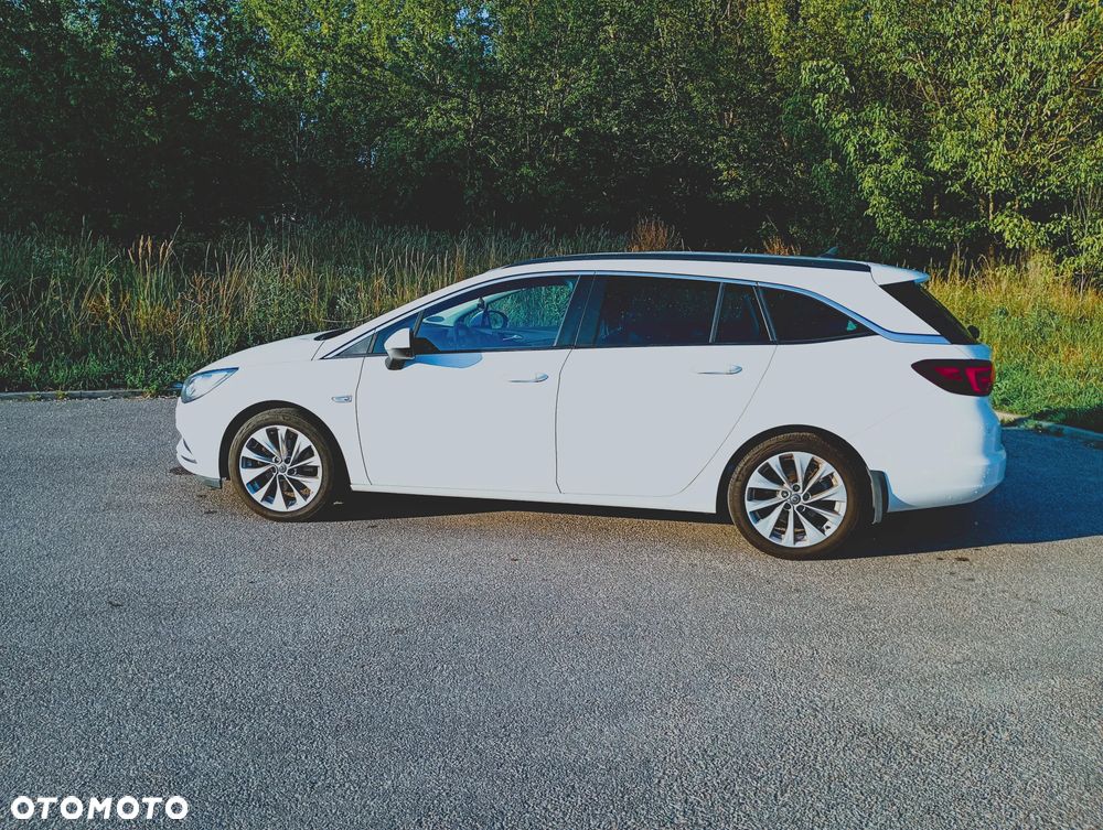 Opel Astra 1.6 CDTI Elite S&S - 11
