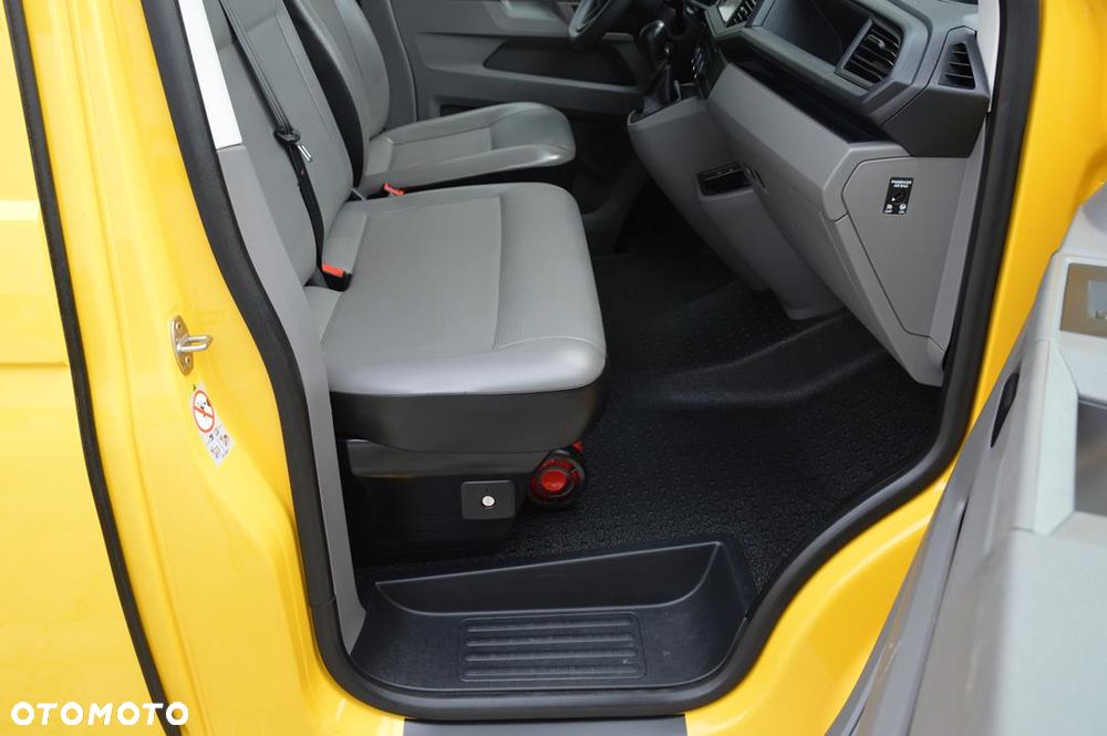 Volkswagen Transporter - 23