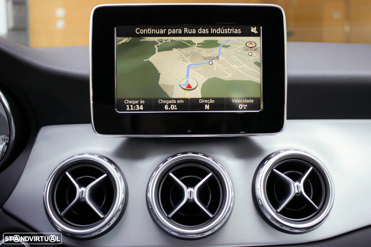 Mercedes-Benz GLA 180 CDi AMG Line - 14