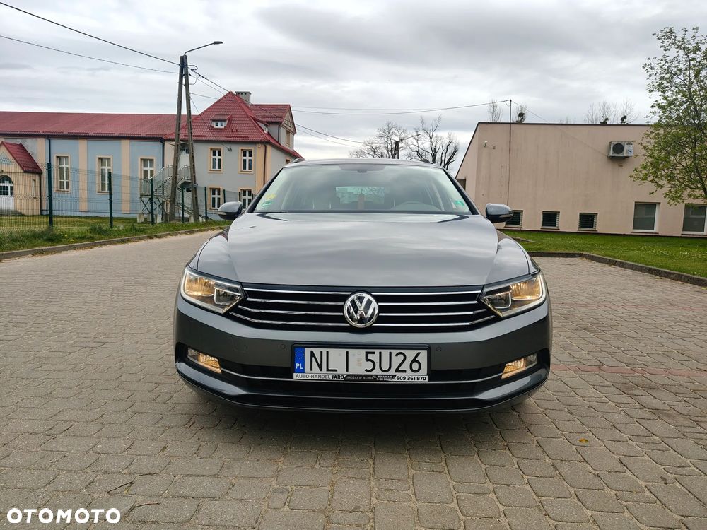 Volkswagen Passat 2.0 TDI (BlueMotion Technology) Comfortline - 18