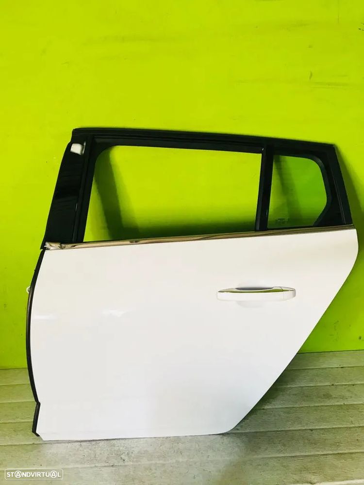 Porta de Trás Esquerda Renault Megane Sport Tourer - 2015 / 2020 - 2