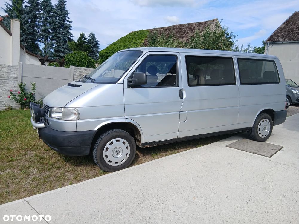 Volkswagen Caravelle Basis / CL - 2