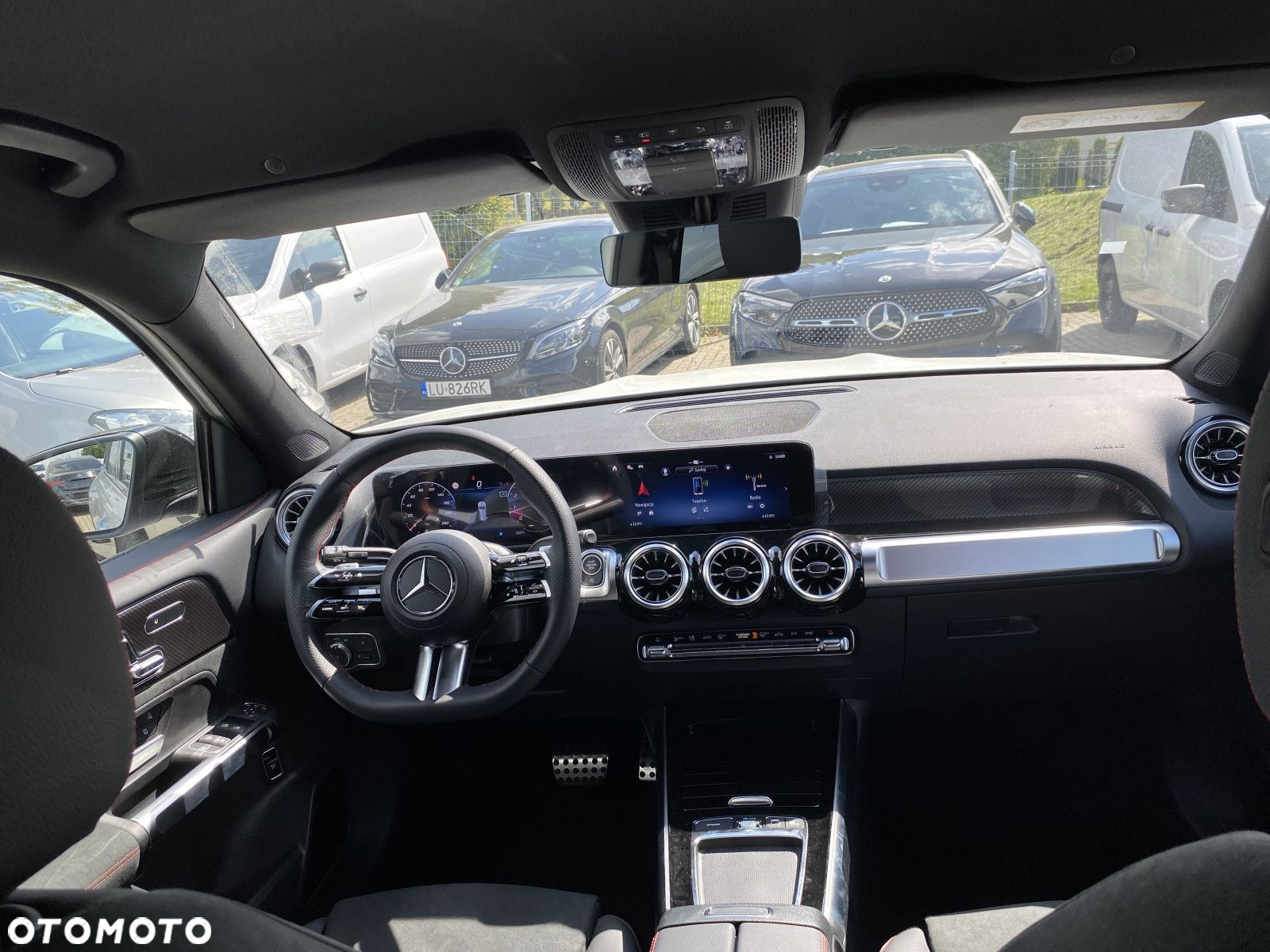 Mercedes-Benz GLB - 24