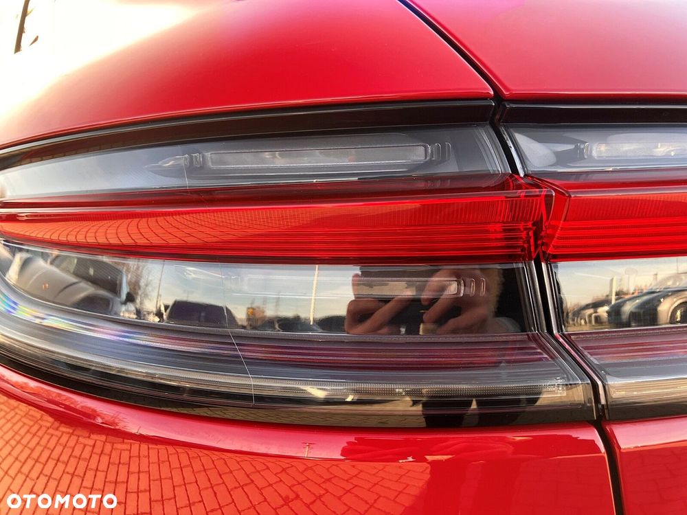 Porsche Macan T - 18