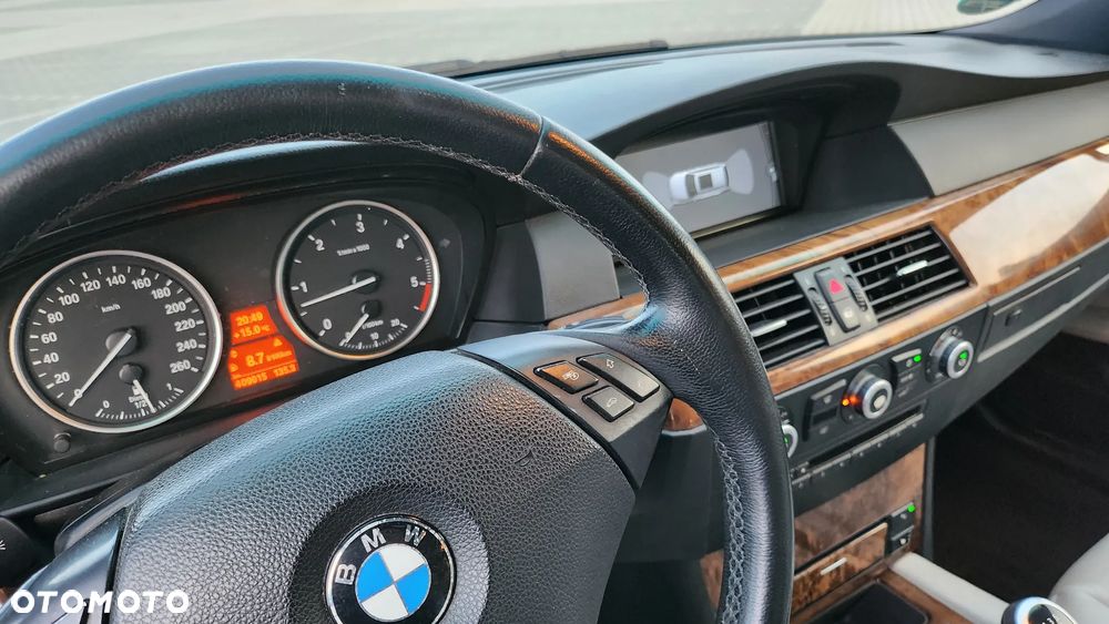 BMW Seria 5 - 36