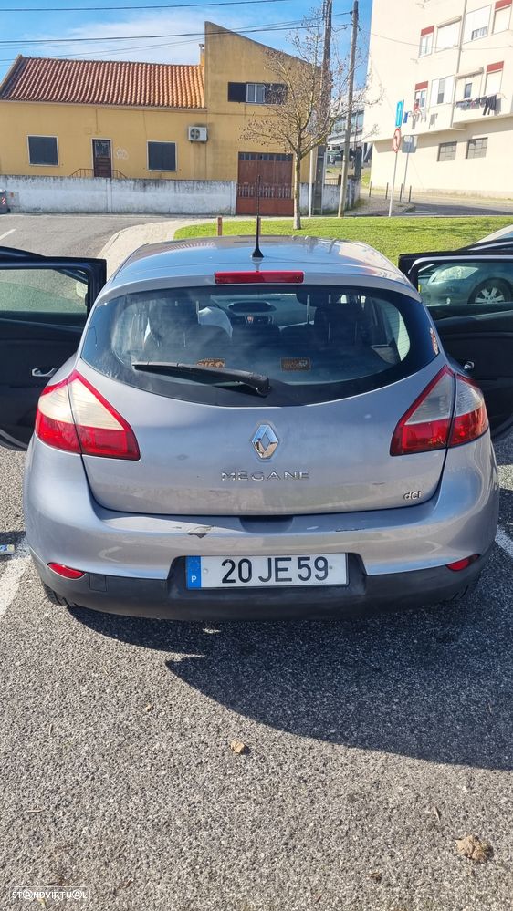 Renault Mégane 1.5 dCi Dynamique S - 6