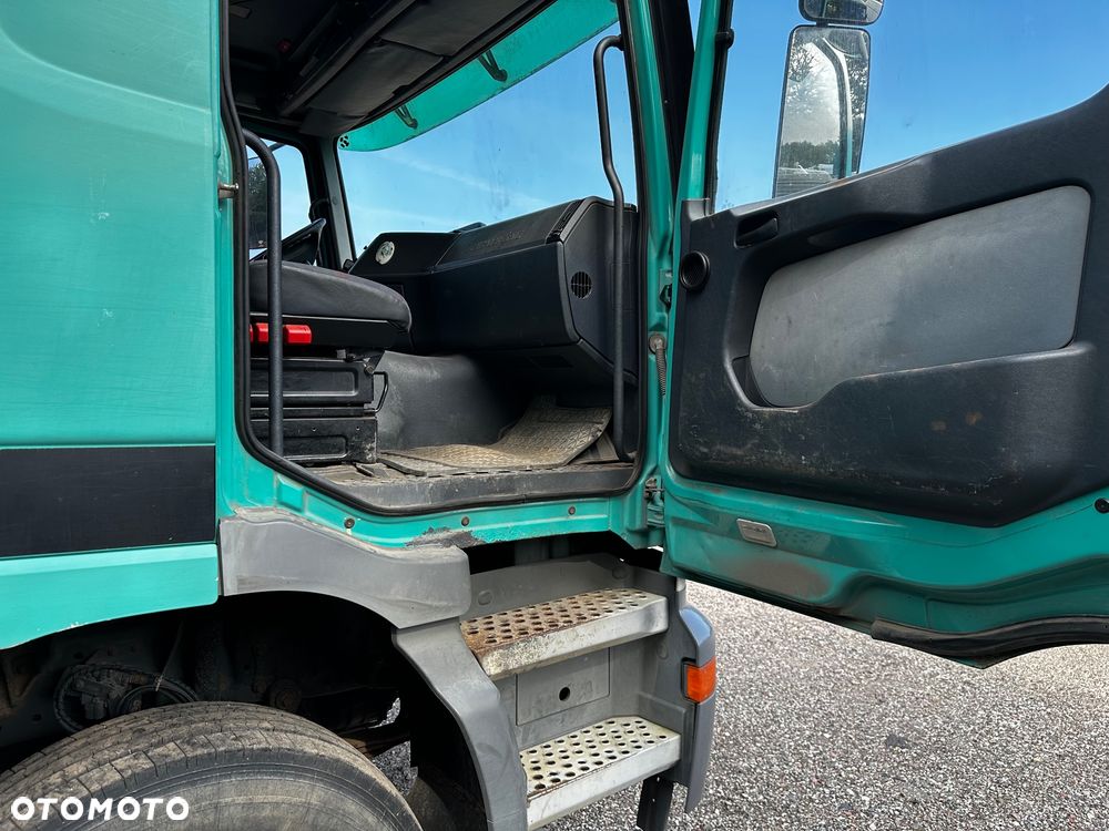 Mercedes-Benz Actros - 9