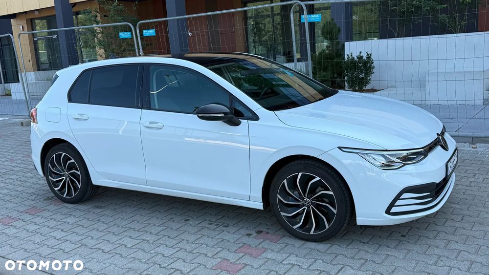 Volkswagen Golf - 1