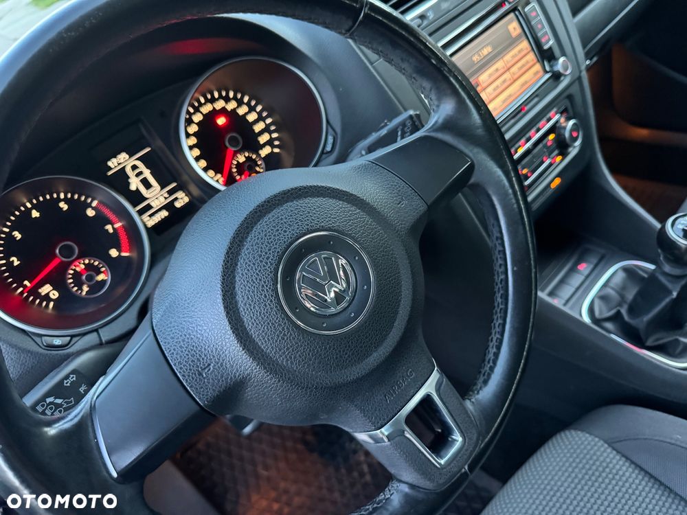 Volkswagen Golf - 26