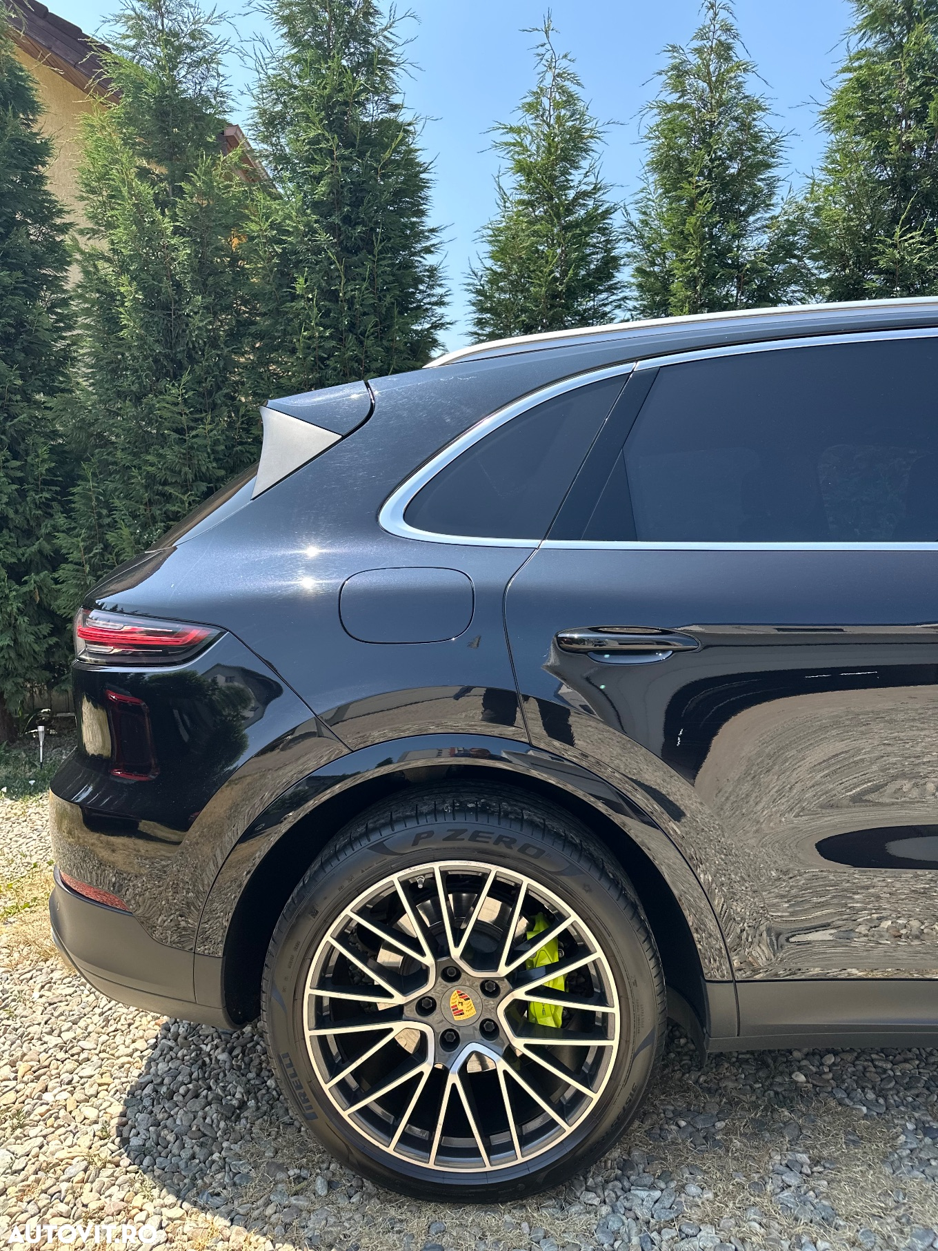Porsche Cayenne - 12