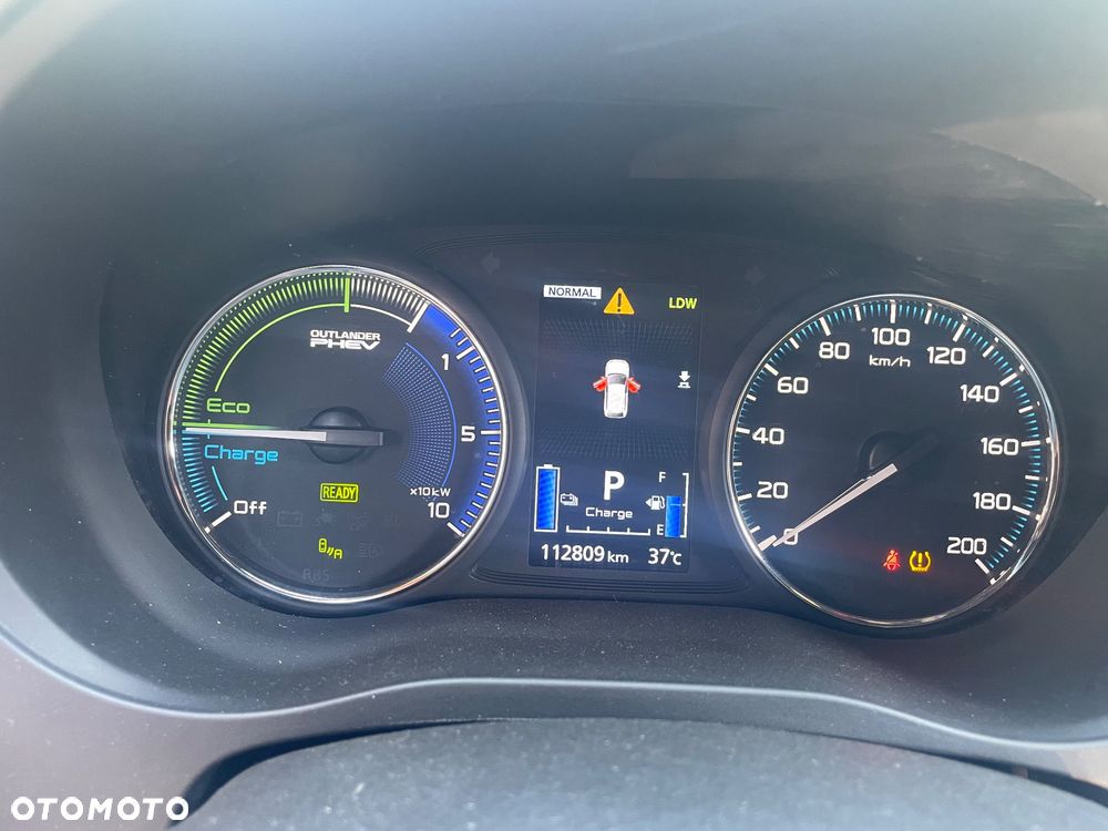 Mitsubishi Outlander - 17