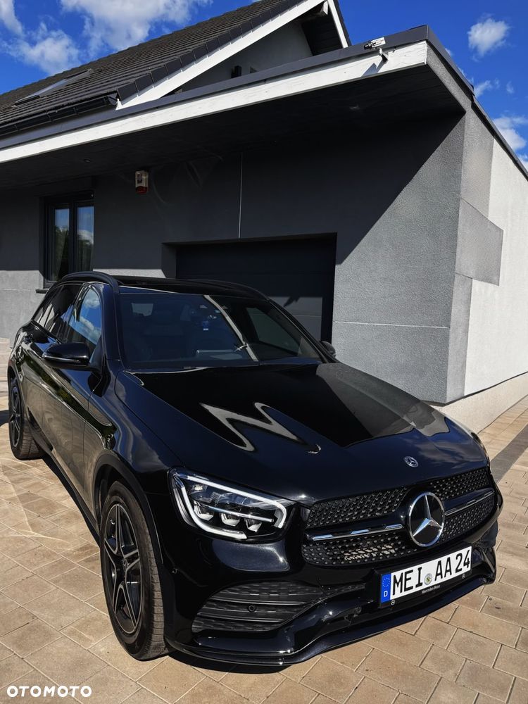 Mercedes-Benz GLC - 4